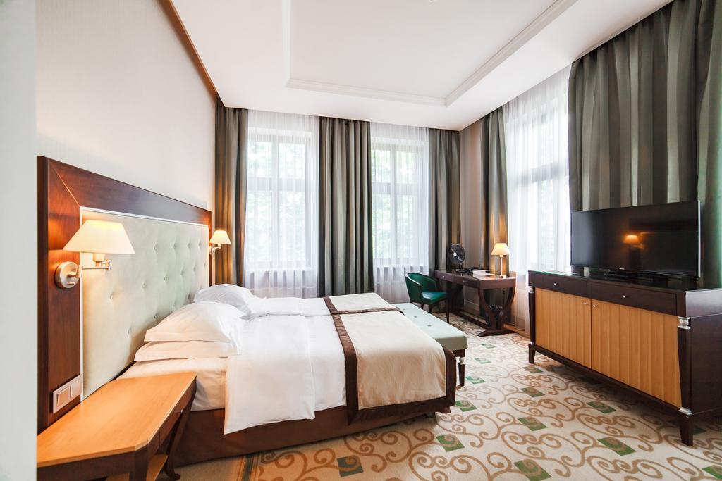 Dyplomat Hotel 4*
